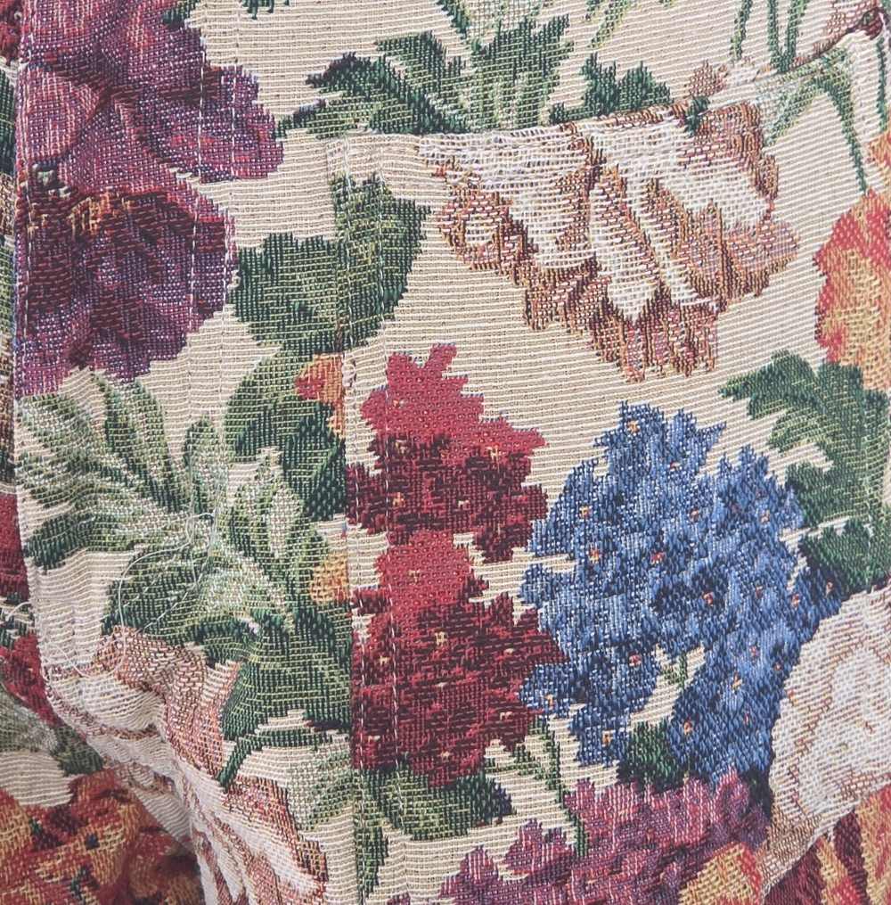 Davi & Dani Floral Tapestry Pants – Size Small – Boho Barrel Leg - Picture 7 of 13